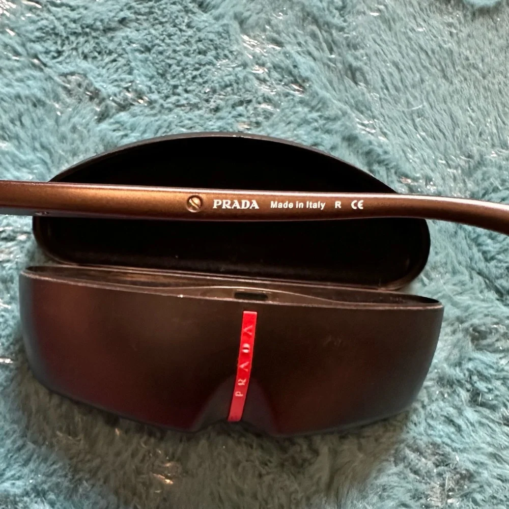 PRADA LINEA ROSSA - Picture 5 of 5